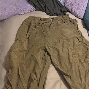 Aeropostale Men's Cargo Pants in Tan